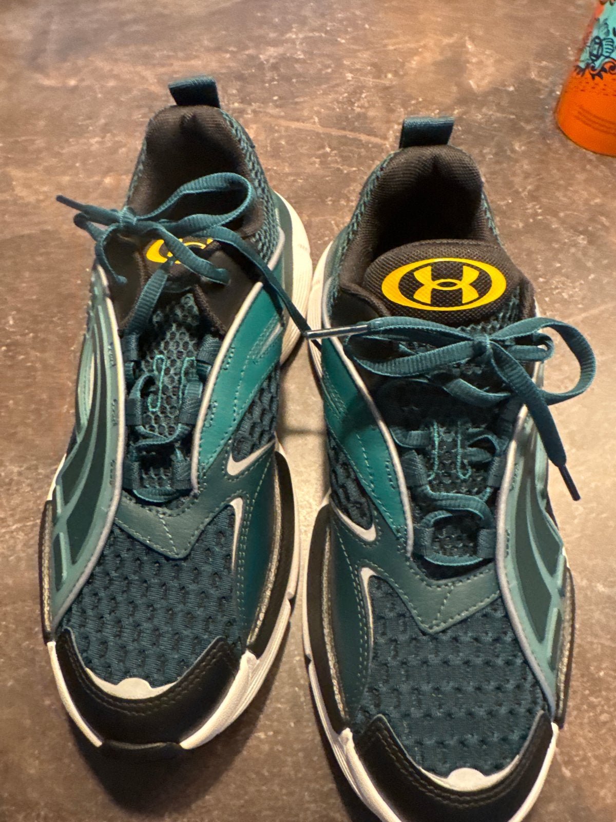 Under Armour Sportschoenen - nieuw, Ophalen of Verzenden, Zo goed als nieuw, Blauw, Sneakers of Gympen