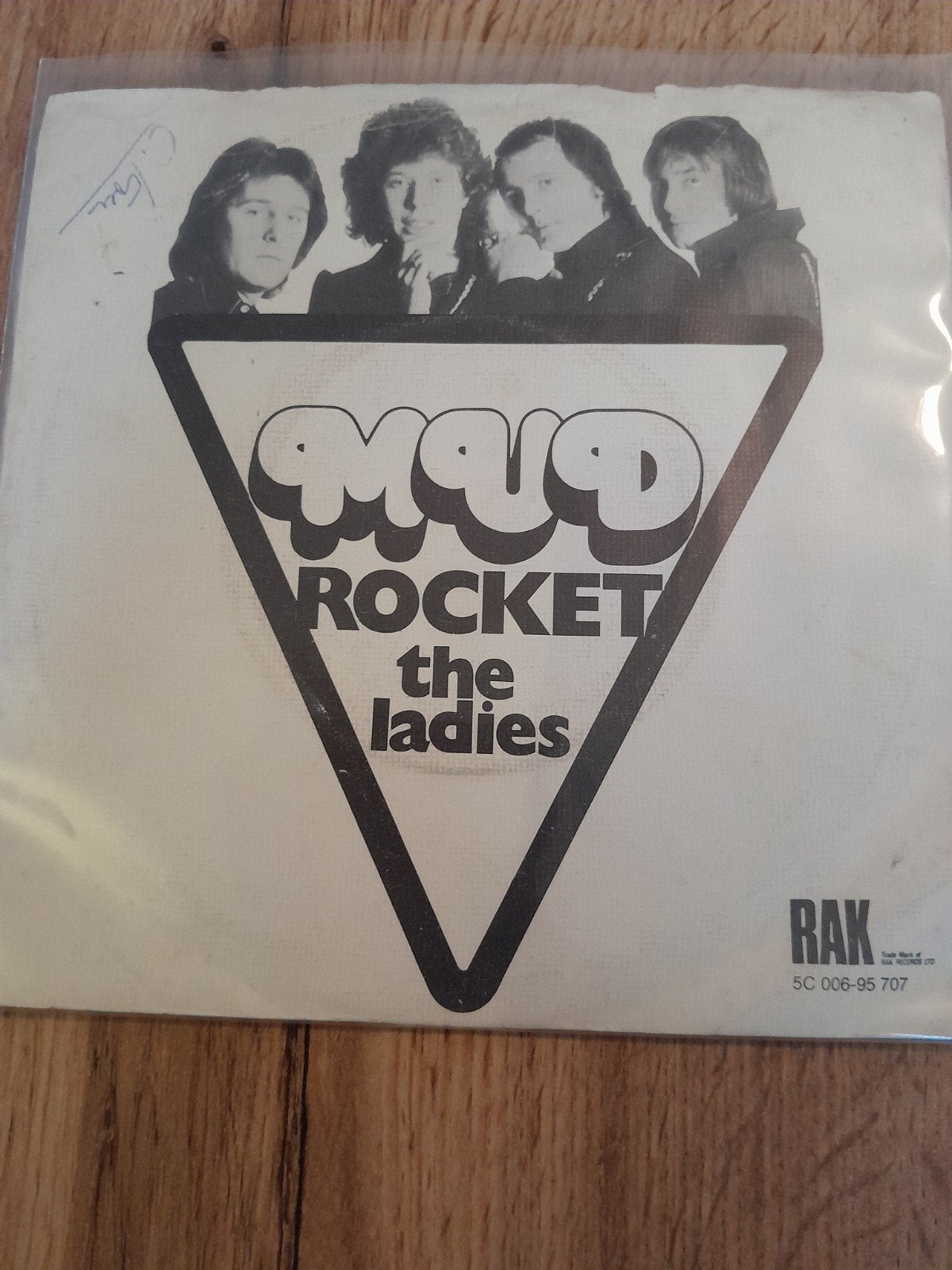 mud 7 inch rocket, Cd's en Dvd's, Ophalen of Verzenden, Zo goed als nieuw, Nederlandstalig