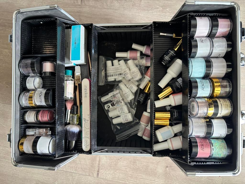 Nagel set met koffer, Ophalen, Overige kleuren, Nieuw, Handen en Nagels