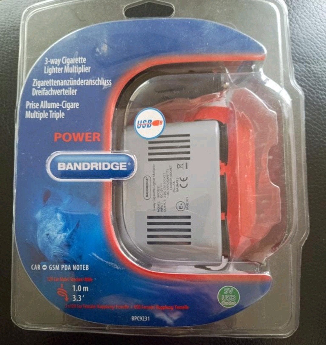 Sigarettenaansteker splitter, usb
Met drie 12V-aansluiting, Ophalen, Nieuw