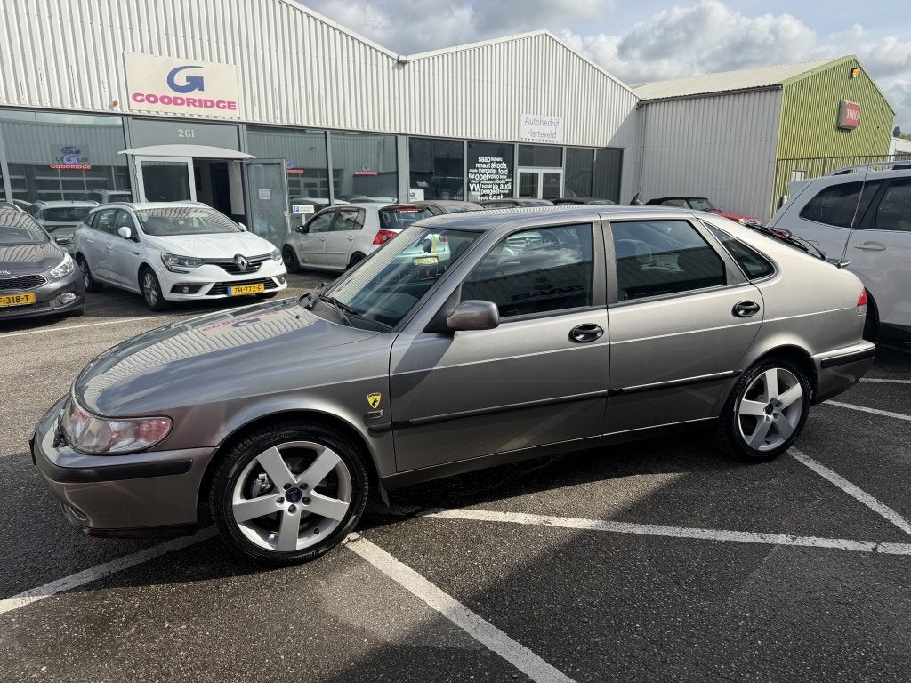 Saab 9-3 S 2.0 Turbo 5deurs (bj 2000), Auto's, Stof, Bedrijf, Handgeschakeld, Grijs