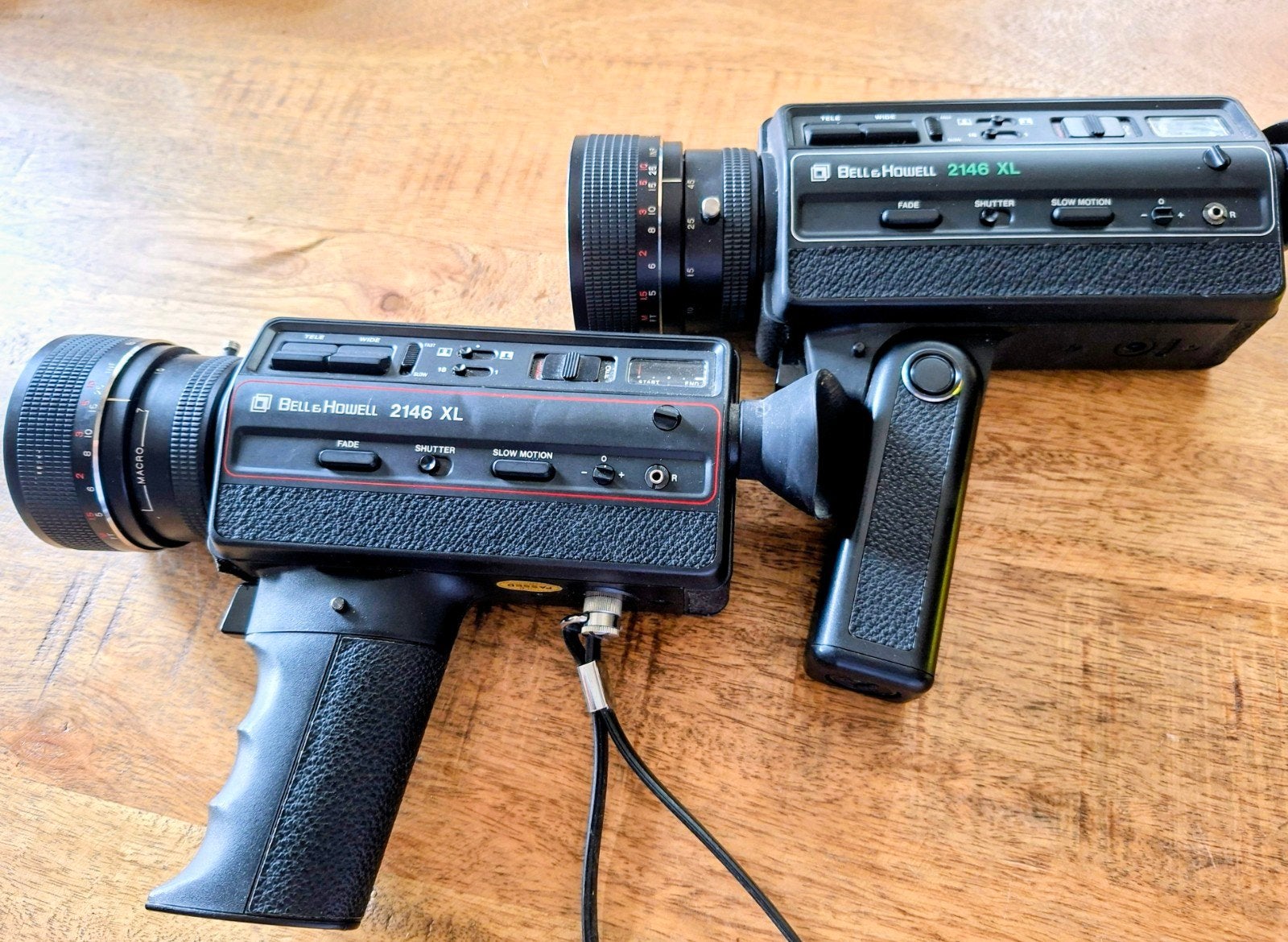 Te koop: 2 Bell & Howell  super 8 filmcamera's 2146 XL, Ophalen of Verzenden, 8mm film