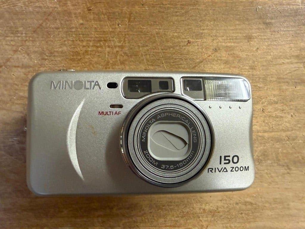 Minolta 150 riva zoom, Audio, Tv en Foto, Fotocamera's Analoog, Ophalen of Verzenden, Gebruikt, Compact, Minolta