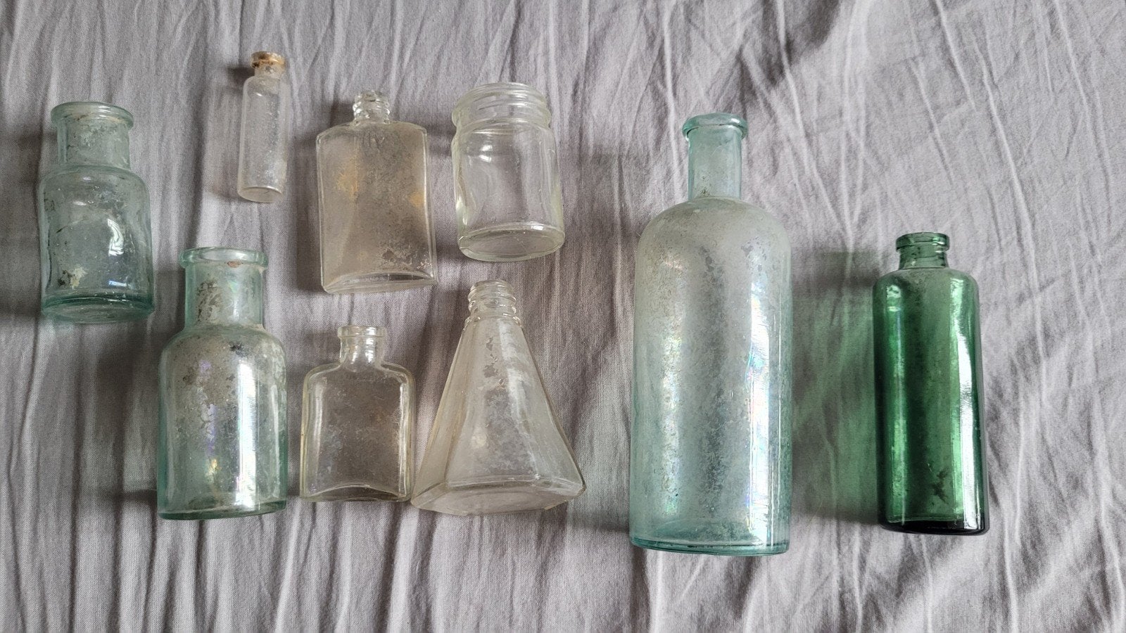 Set van diverse antieke bodemvondst flesjes, Antiek en Kunst, Ophalen of Verzenden