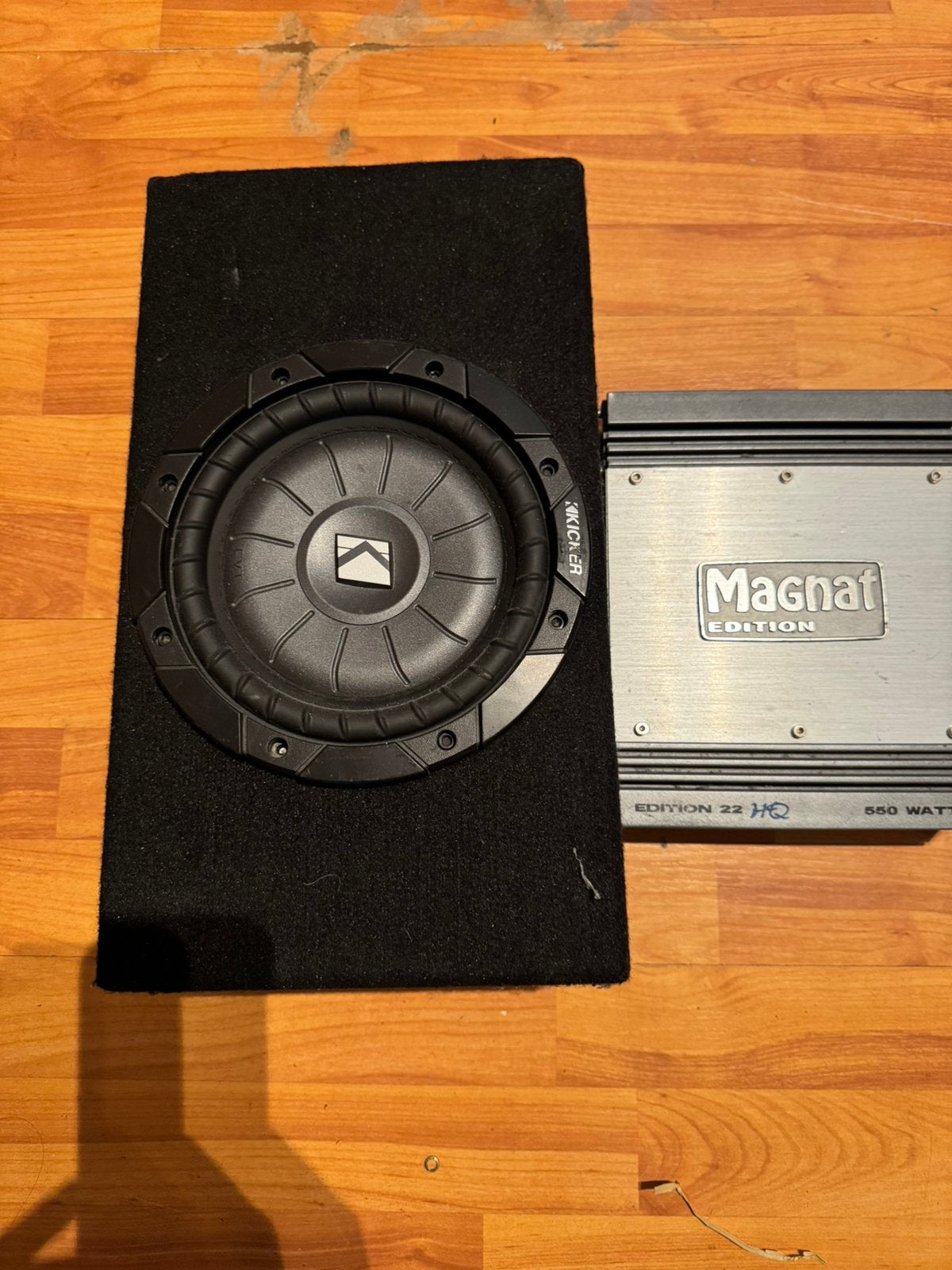 Kicker subwoofer met magnat edition 22 550wat TCVT84, Ophalen of Verzenden, Zo goed als nieuw