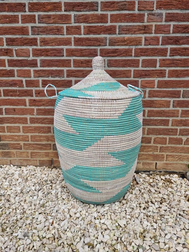 Turquoise wit afrikaanse wasmand opbergmand, Ophalen of Verzenden, Rond, Riet
