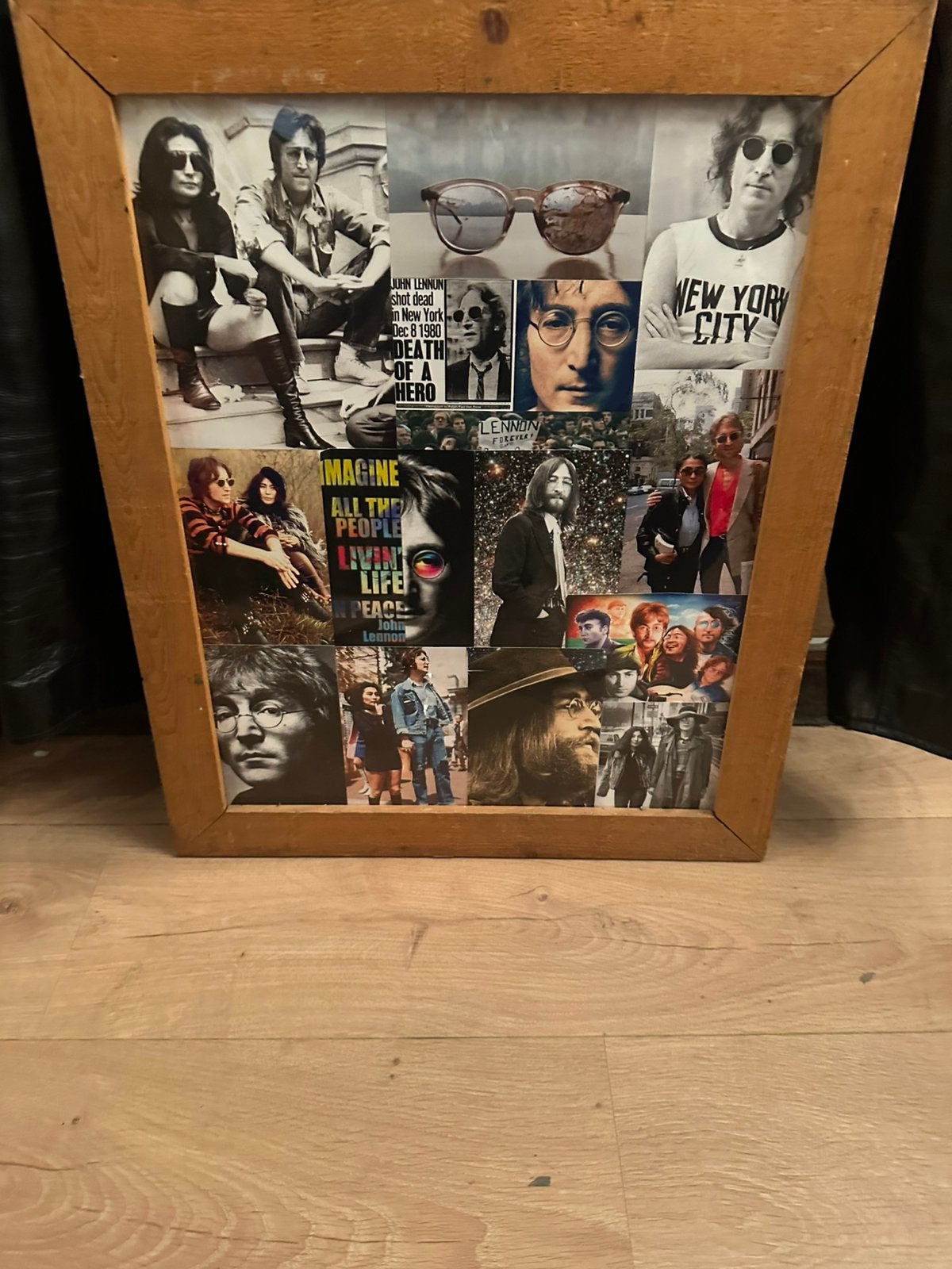 Lijst met fotos van John Lennon en yoko Ono, Ophalen of Verzenden, Gebruikt, Foto of Kaart