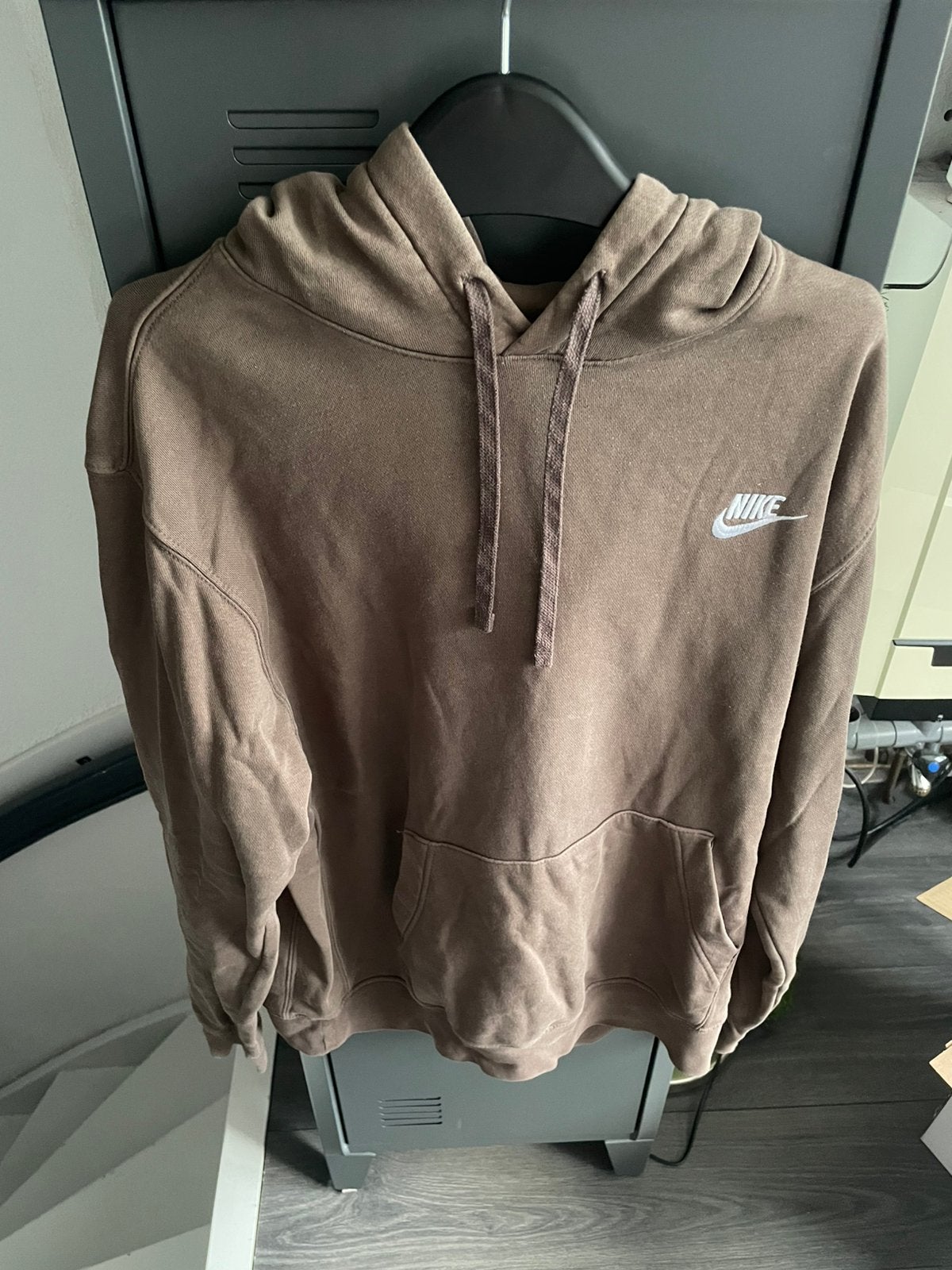 Nike hoodie maat m, Ophalen of Verzenden, Gedragen, Maat 48/50 (M), Bruin