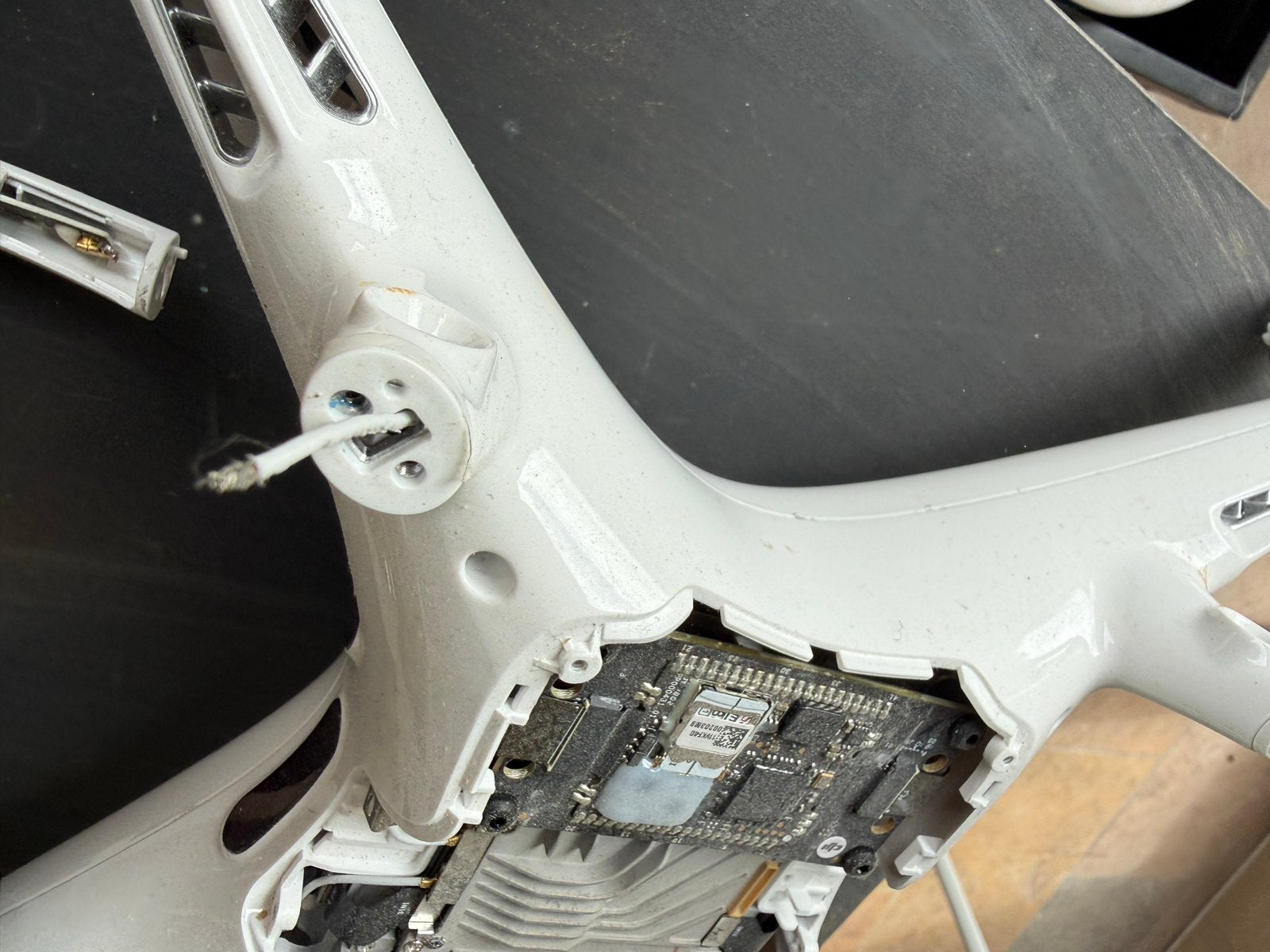 DJI Phantom 4 Pro - Defect, verder compleet, Audio, Tv en Foto, Drones, Cameradrone, 5 tot 10 kilometer, DJI, Gimbal (camerastabilisatie)
