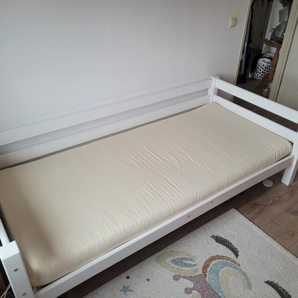 Hoppekids bed 200x90 + evt hek + prolana matras, 85 tot 100 cm, Zo goed als nieuw, 180 cm of meer, Ophalen