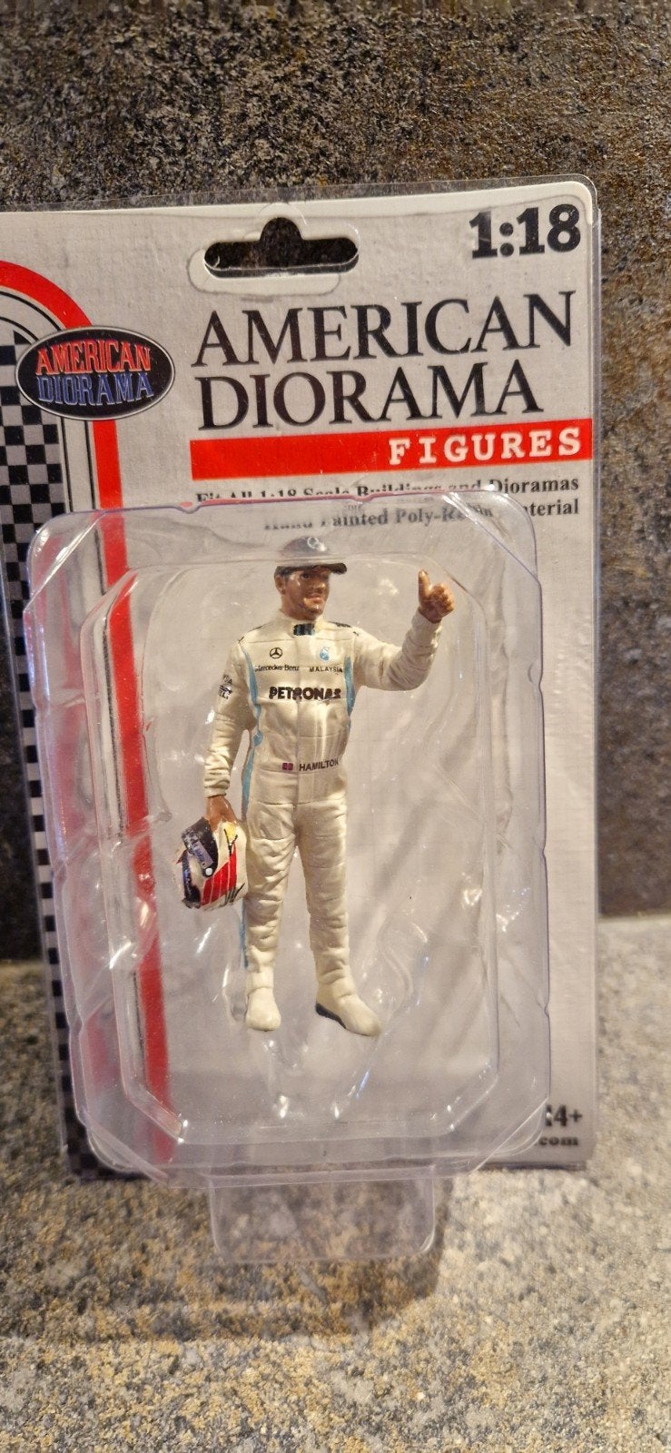 Lewis Hamilton 2014, Ophalen of Verzenden, Nieuw, Groter dan 1:35, Figuur of Figuren