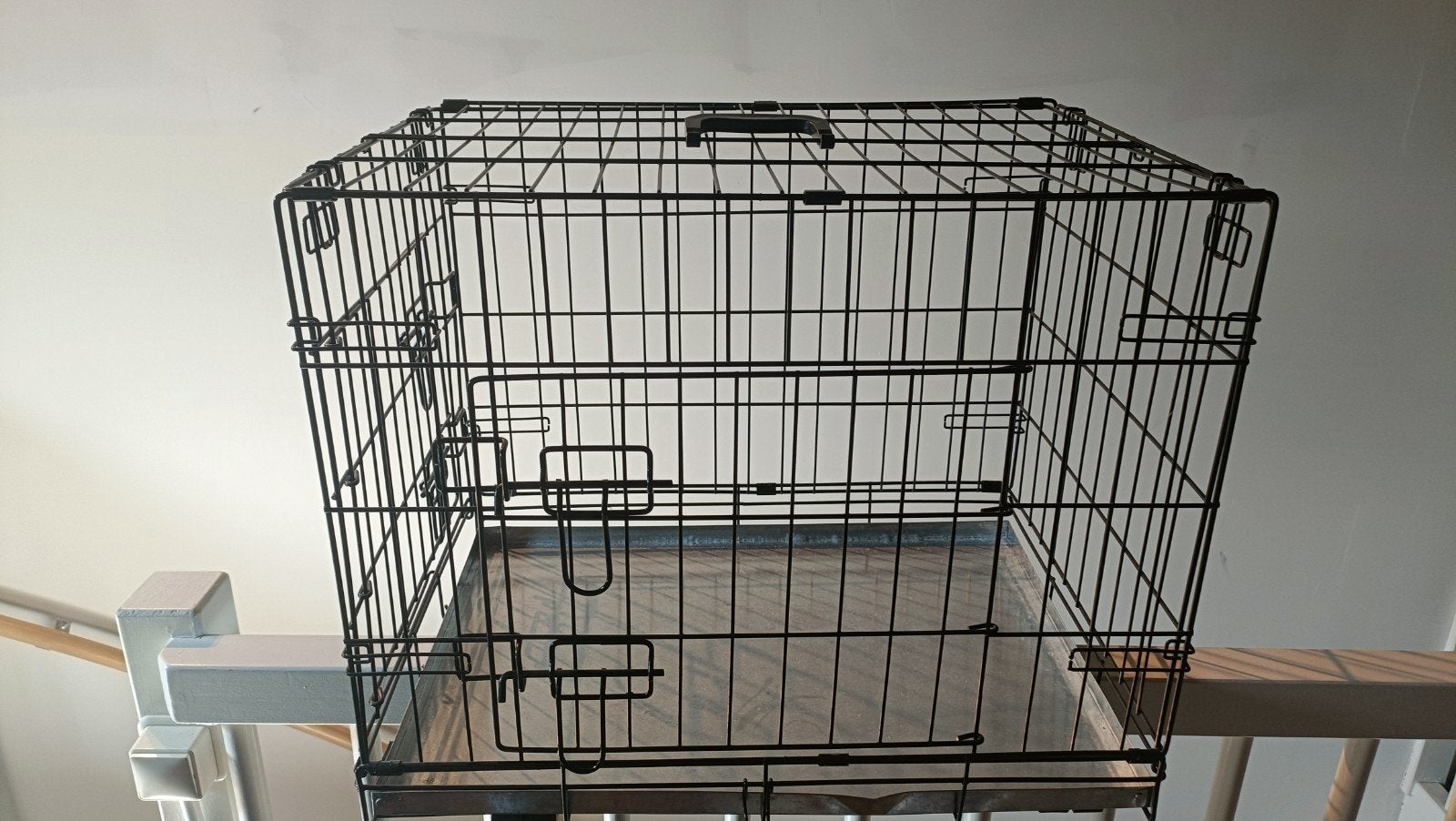Hondenbench met twee deurtjes 60x44x49, Dieren en Toebehoren, Ophalen, Zo goed als nieuw