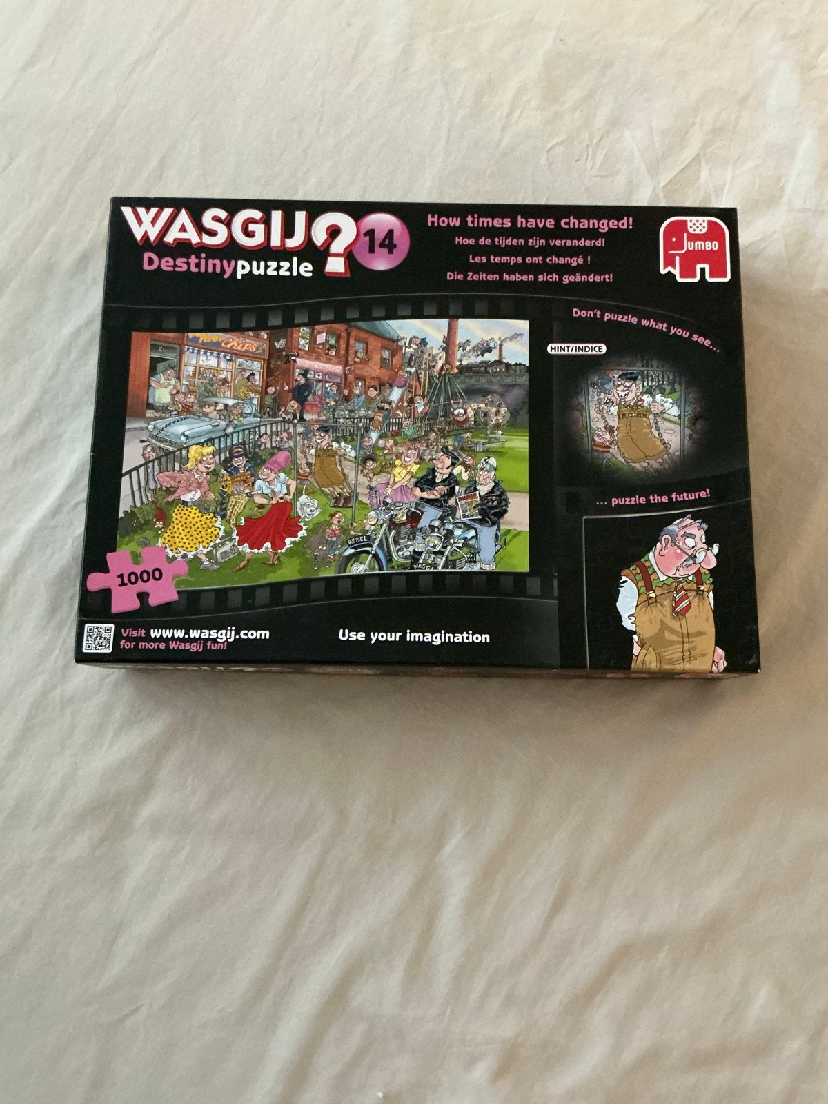 Wasgij Destiny 14: How Times Have Changed! 1000 stukjes, Ophalen, 500 t/m 1500 stukjes, Gebruikt, Legpuzzel