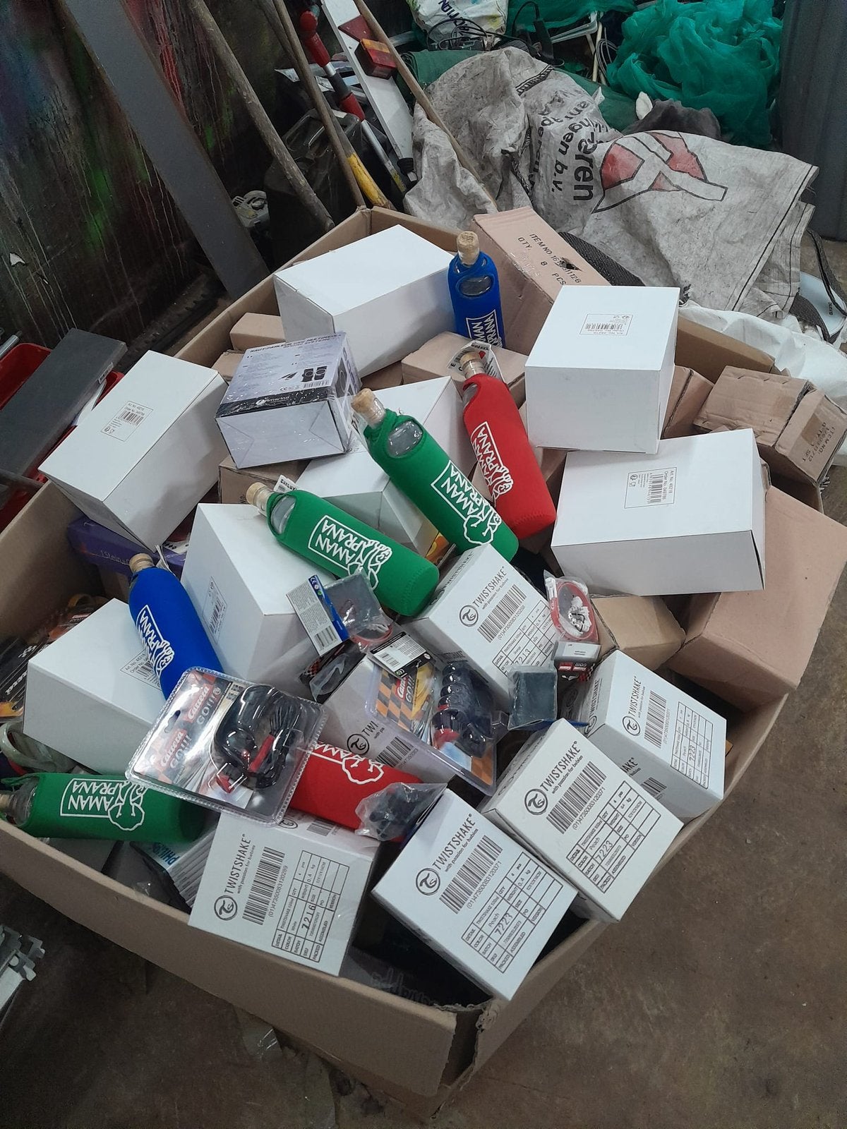 Retour pallet, Diversen, Rommelmarktspullen, Ophalen of Verzenden, Zo goed als nieuw