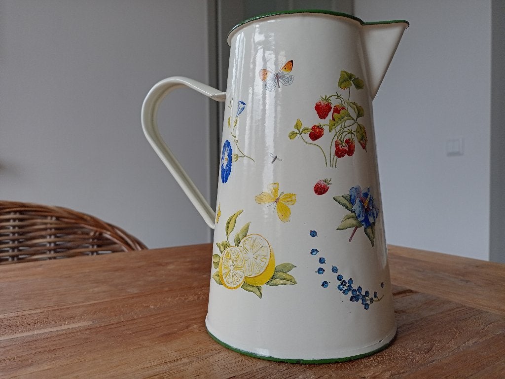 Mooie emaille water/kan creme/fruit/vlinders/Janneke, Ophalen of Verzenden