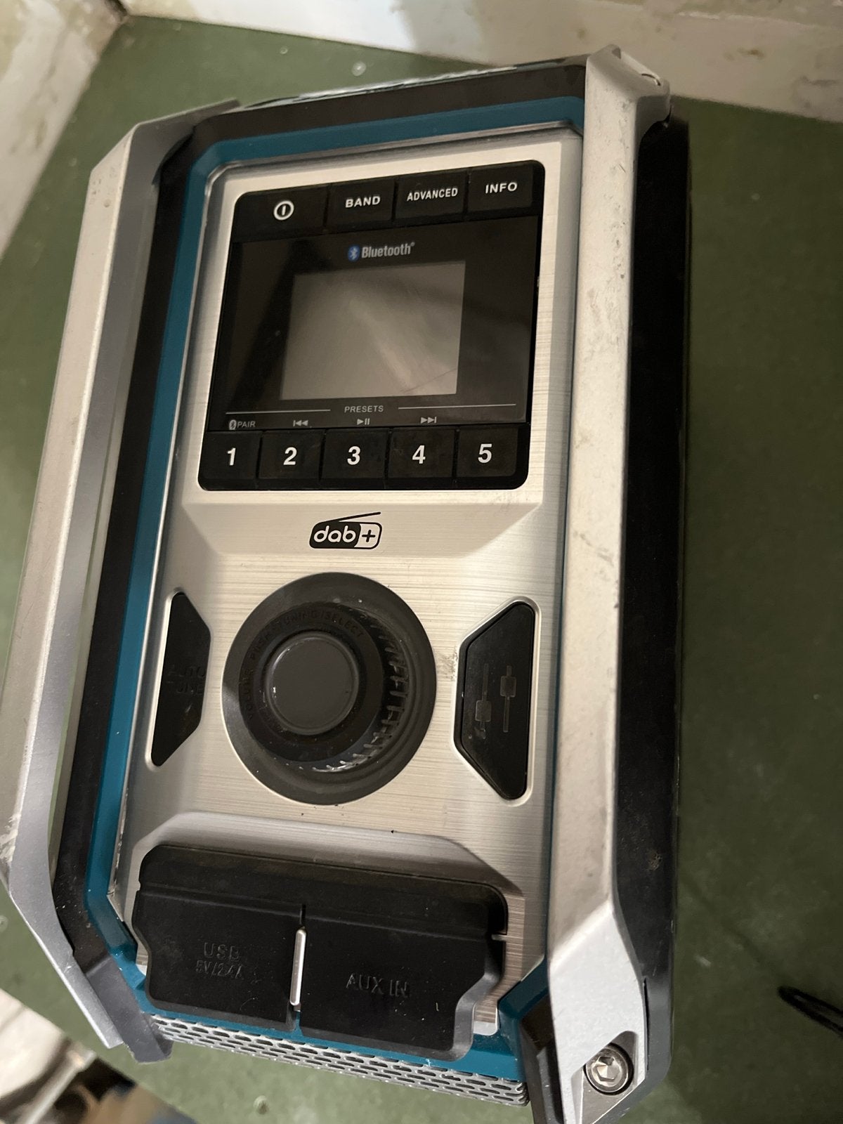 Makita DMR115 Bouwradio DAB+ Bluetooth Gebruikt, Ophalen, Gebruikt, Bouwradio