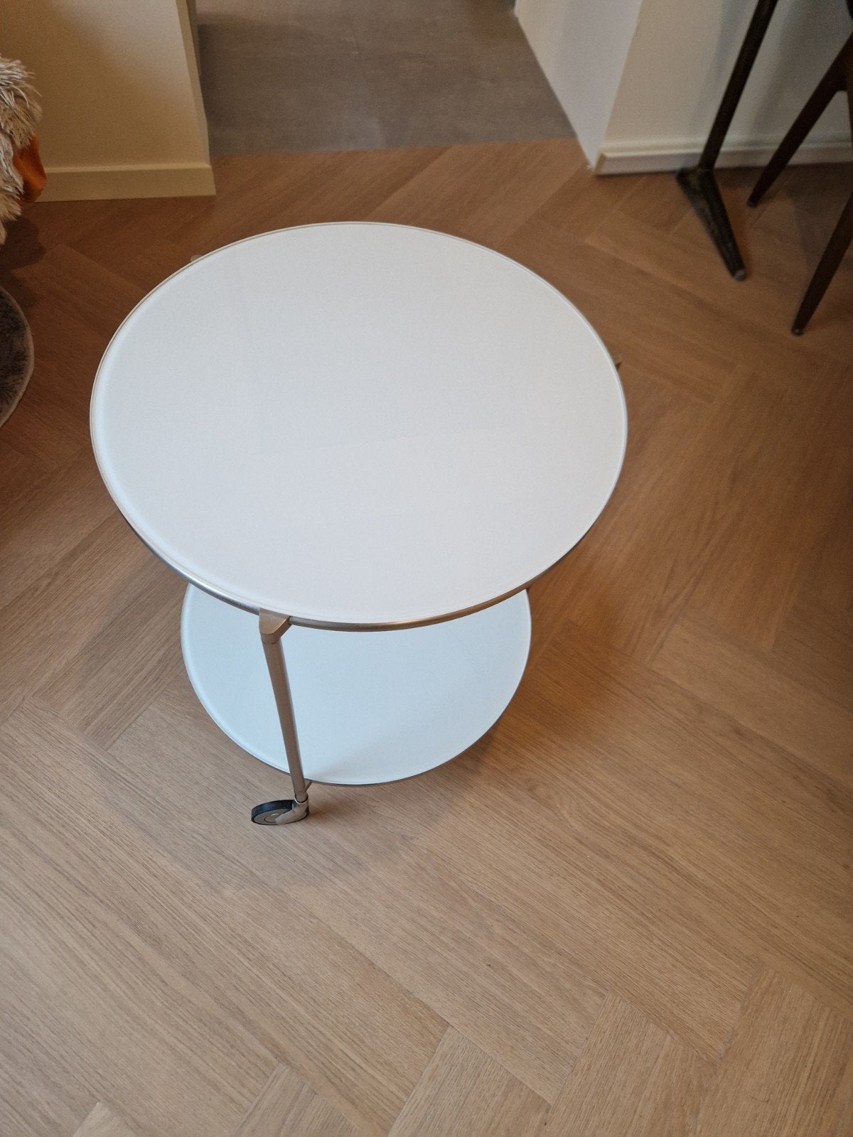 tafeltje met wieltjes en glasplaat, Minder dan 55 cm, Gebruikt, Rond, Ophalen