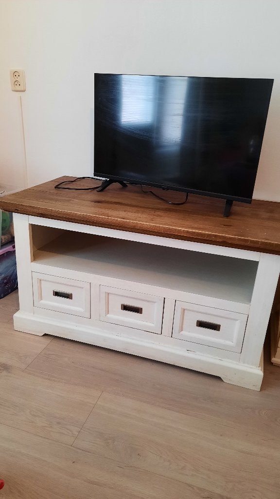 Televisie meubel uit de Surrey collectie, Ophalen, Gebruikt, 100 tot 150 cm, Minder dan 100 cm