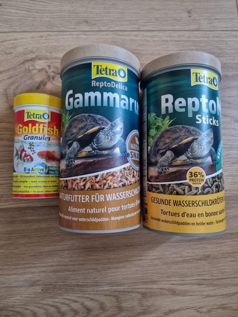 2x 1 liter schildpaddenvoer tetra + goudvis voer 250ml, Ophalen of Verzenden, Zo goed als nieuw