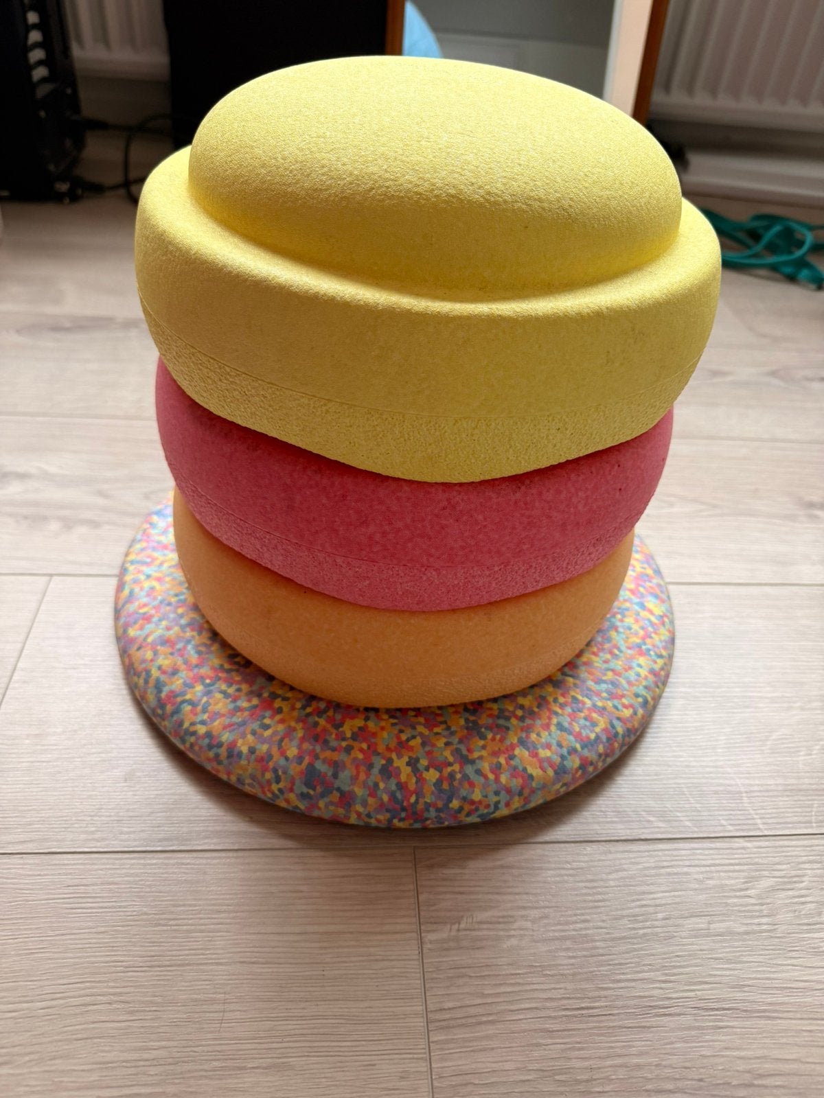Stapelstein set - 4 stuks (3 effen, 1 confetti), Kinderen en Baby's, Speelgoed | Educatief en Creatief, Ophalen of Verzenden, Gebruikt