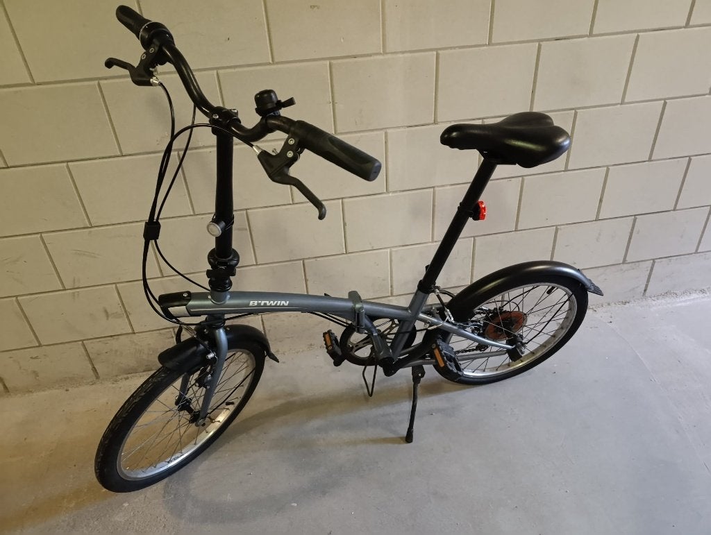 B’Twin vouwfiets – compact en praktisch, Fietsen en Brommers, Fietsen | Vouwfietsen, Gebruikt, Overige merken, Velgrem, Ophalen