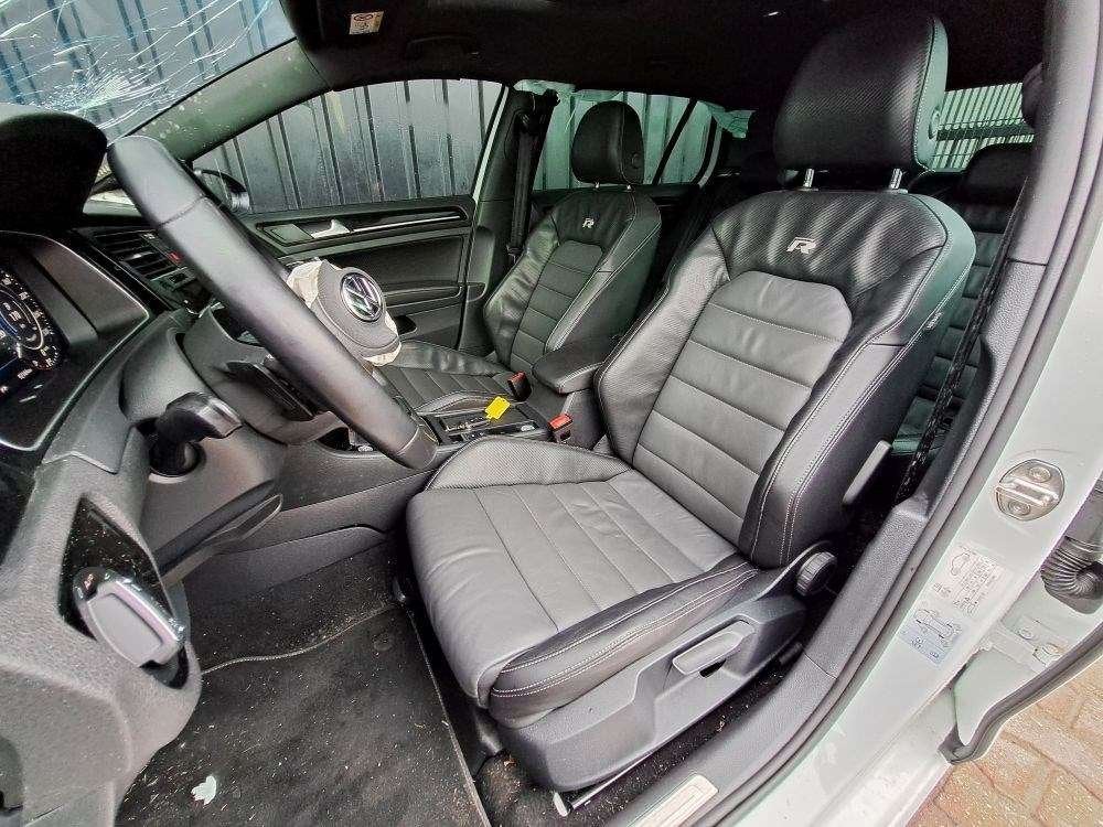 Golf 7,5 7 R bekleding set interieur leer leder carbon, Auto-onderdelen, Niet ingevuld, Gebruikt, Volkswagen, Niet ingevuld