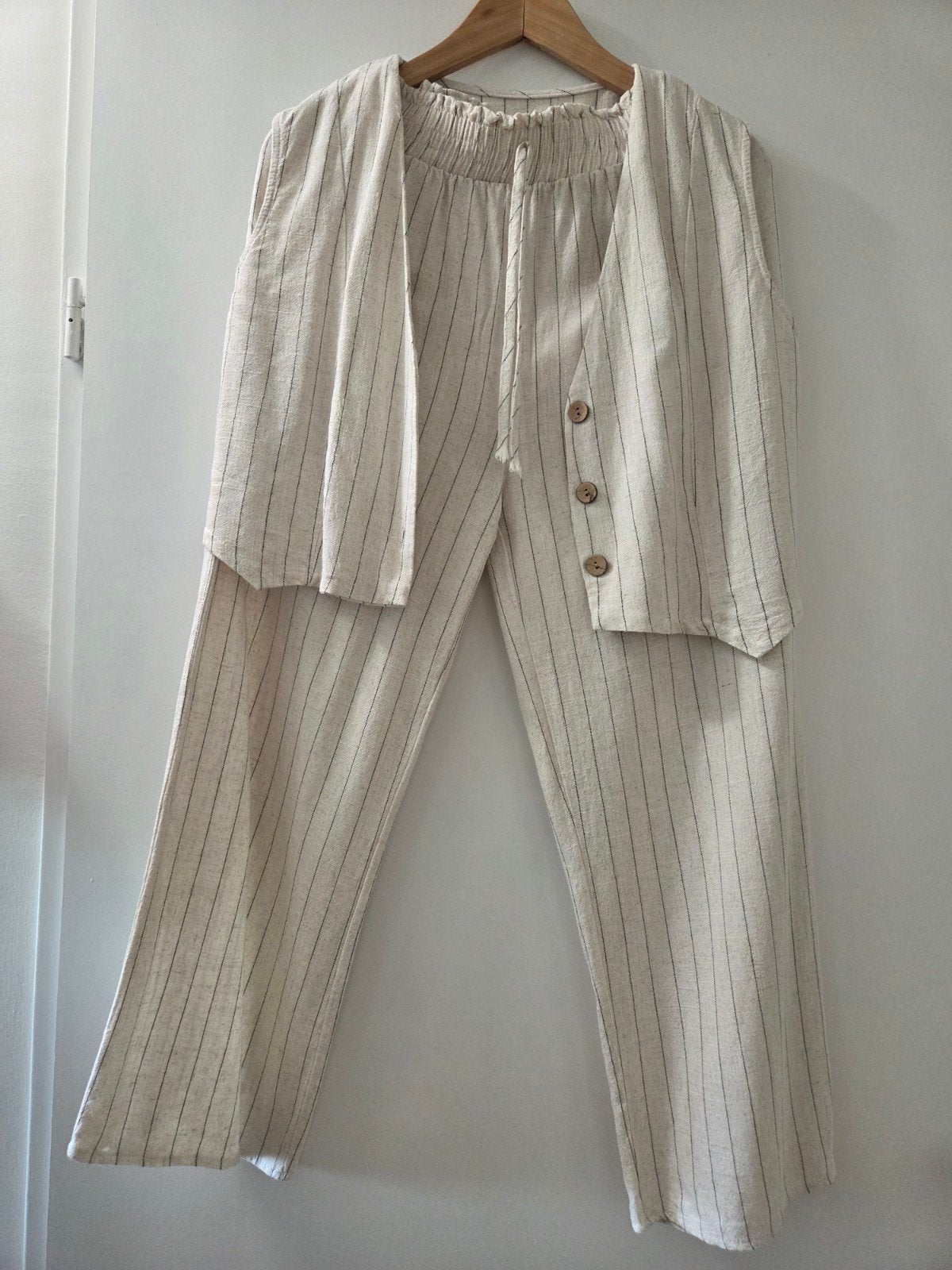 Linnen broek + Gilet, Kleding | Dames, Ophalen of Verzenden, Zo goed als nieuw, Maat 38/40 (M), Lang