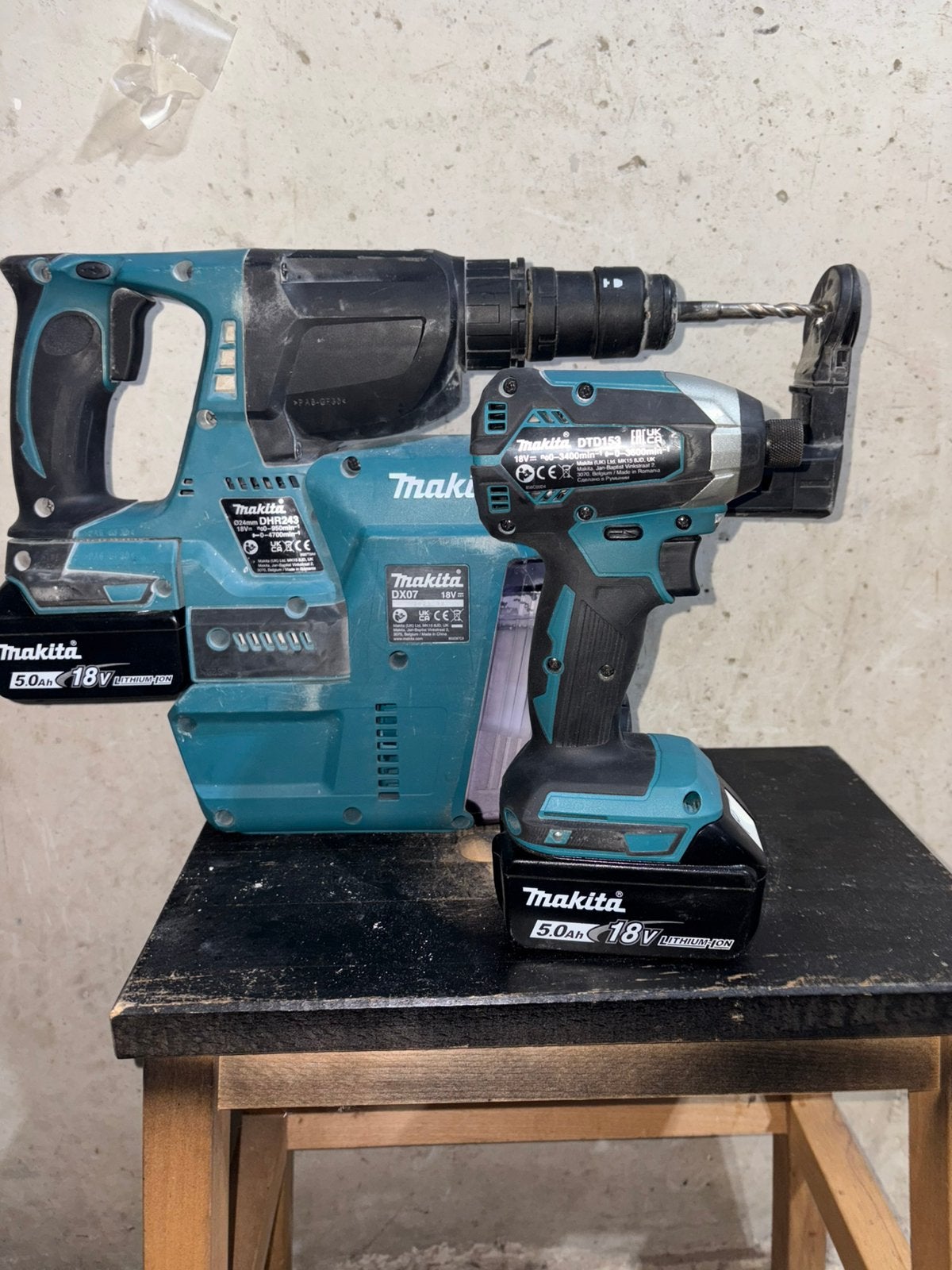Makita 18V LXT set – DHR243 + DTD153 + 2x 5.0Ah accu, Doe-het-zelf en Verbouw, Ophalen of Verzenden, Zo goed als nieuw