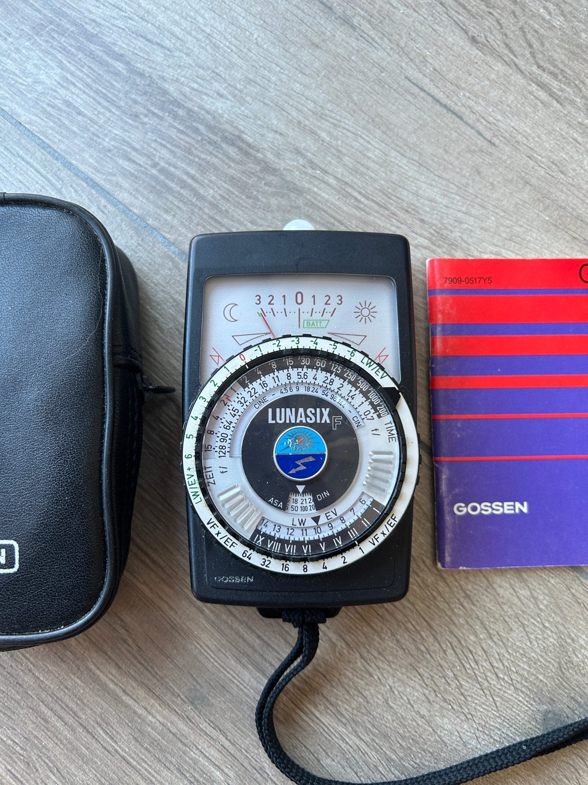Lunasix F lichtmeter met hoes en handleiding, Audio, Tv en Foto, Fotografie | Fotostudio en Toebehoren, Gebruikt, Overige typen