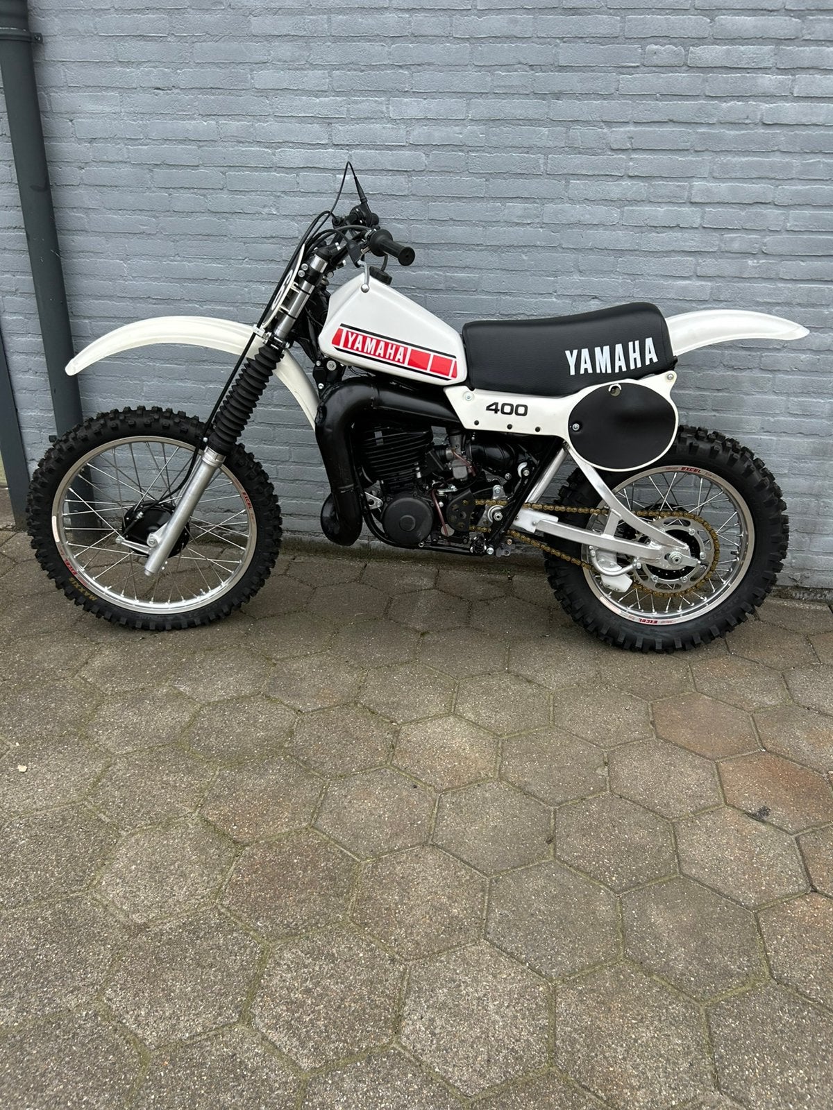 Yamaha YZ400 gezocht, Ophalen of Verzenden