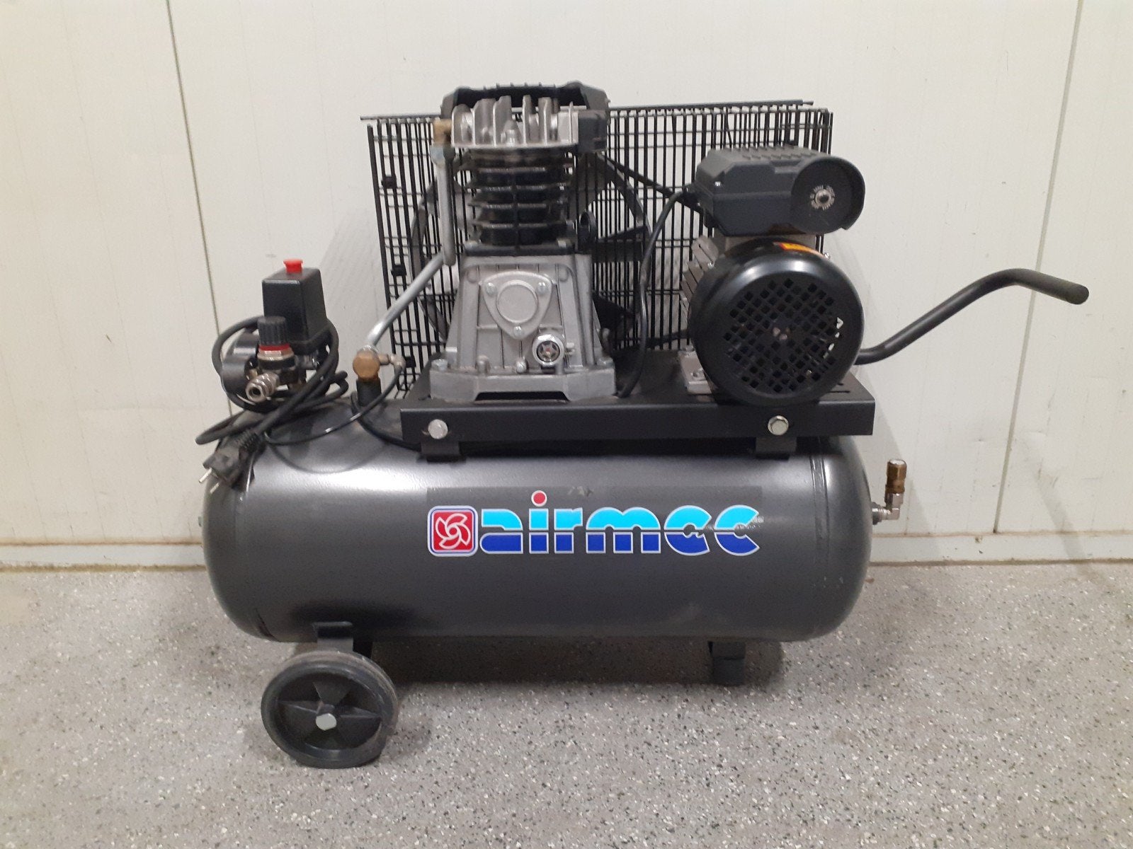 ZGAN - AIRMEC KF050350M Mobiele Compressor 50 liter, Ophalen, 6 tot 10 bar, Zo goed als nieuw, Geluidgedempt