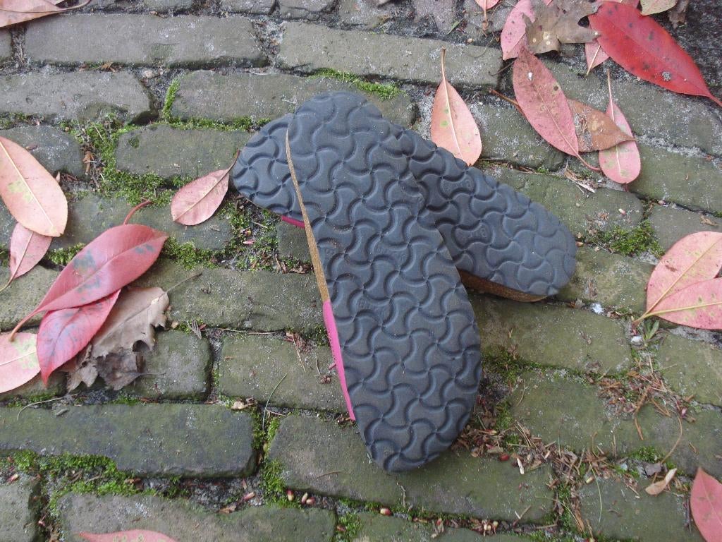 BIRKENSTOCK MADRID ROZE 37 GRATIS VERZENDING PER POST, Slippers, Verzenden, Zo goed als nieuw, Roze