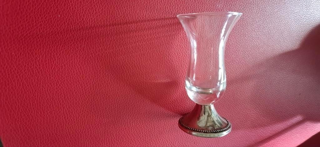 Glaasje jenever, Verzamelen, Glas en Borrelglaasjes, Ophalen of Verzenden, Overige typen