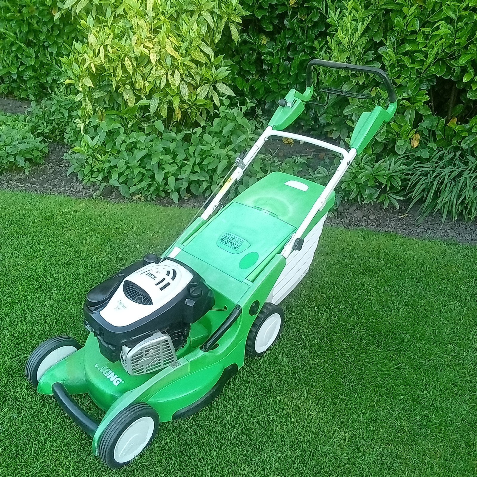 VIKING/STIHL GRASMAAIER ZELFRIJDEND BENZINE MAAIER, Ophalen, Cirkelmaaier, 50 cm of meer, Gebruikt