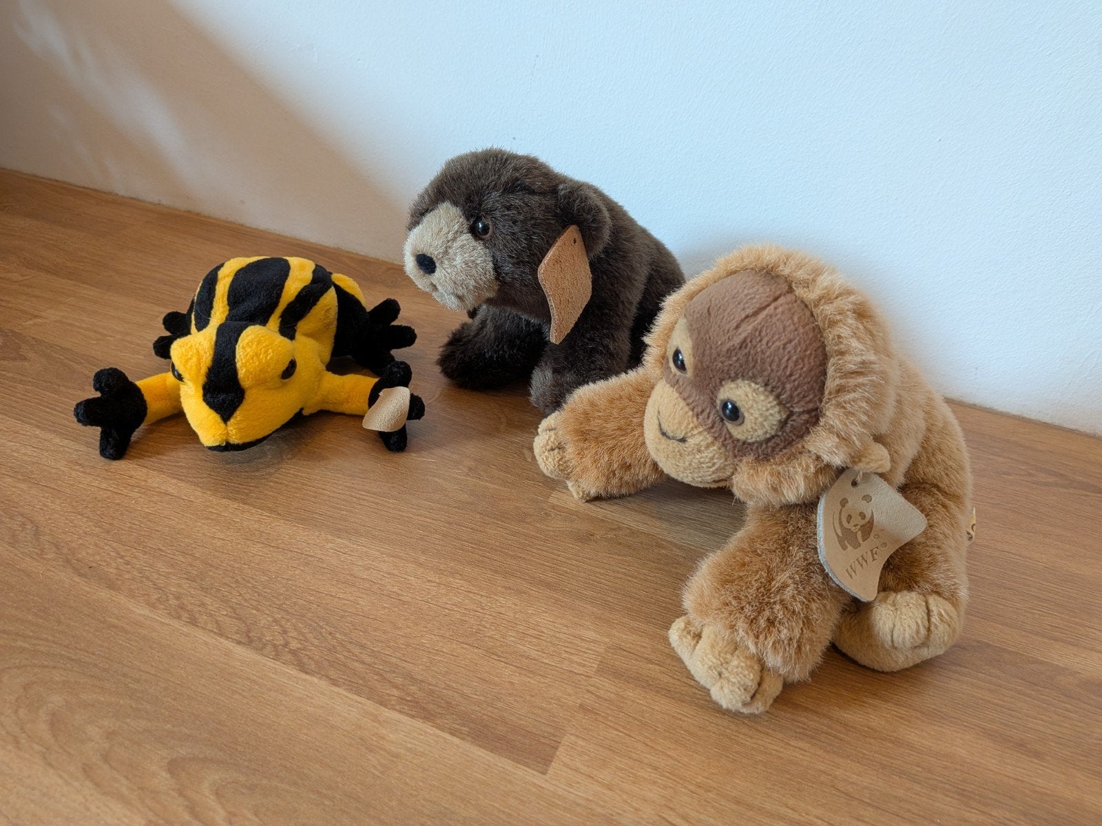 3 WWF knuffels: aap, kikker en beer, Kinderen en Baby's, Gebruikt, Overige merken, Overige karakters, Overige typen