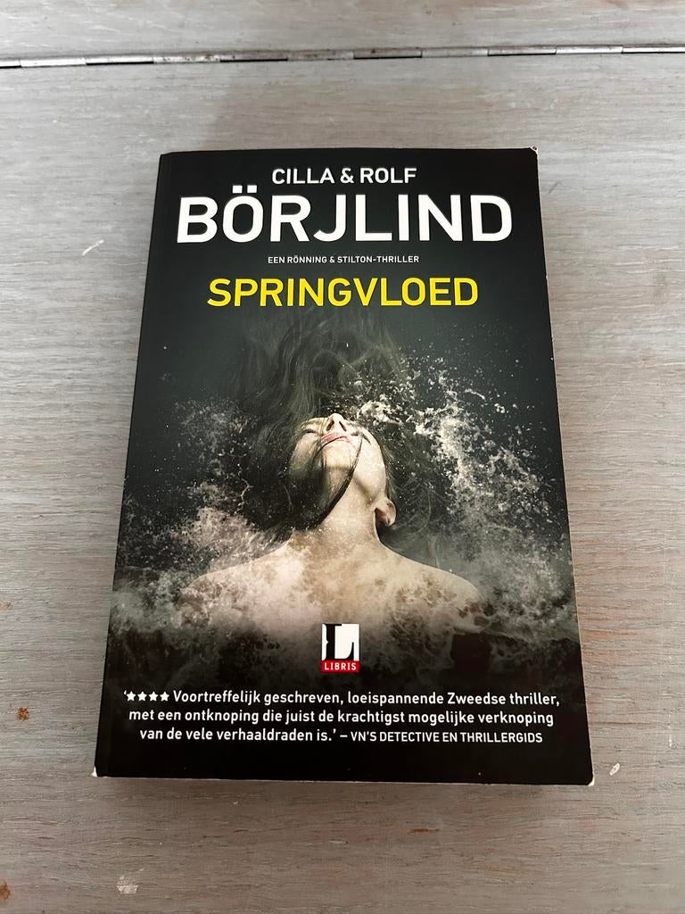 Boek: Springvloed. Auteur: Cilla&Rolf Börjlind., Verzenden, Gelezen, Scandinavië