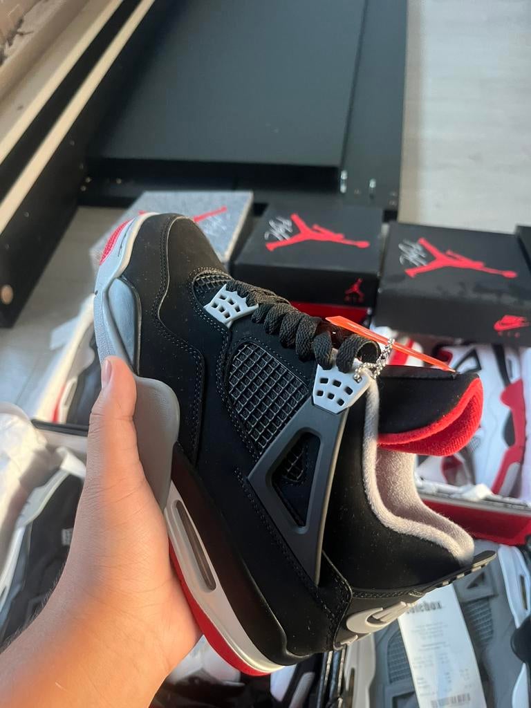 Jordan 4 Bred Maat 41, Kleding | Heren, Schoenen, Nieuw, Sneakers of Gympen, Overige kleuren, Ophalen of Verzenden