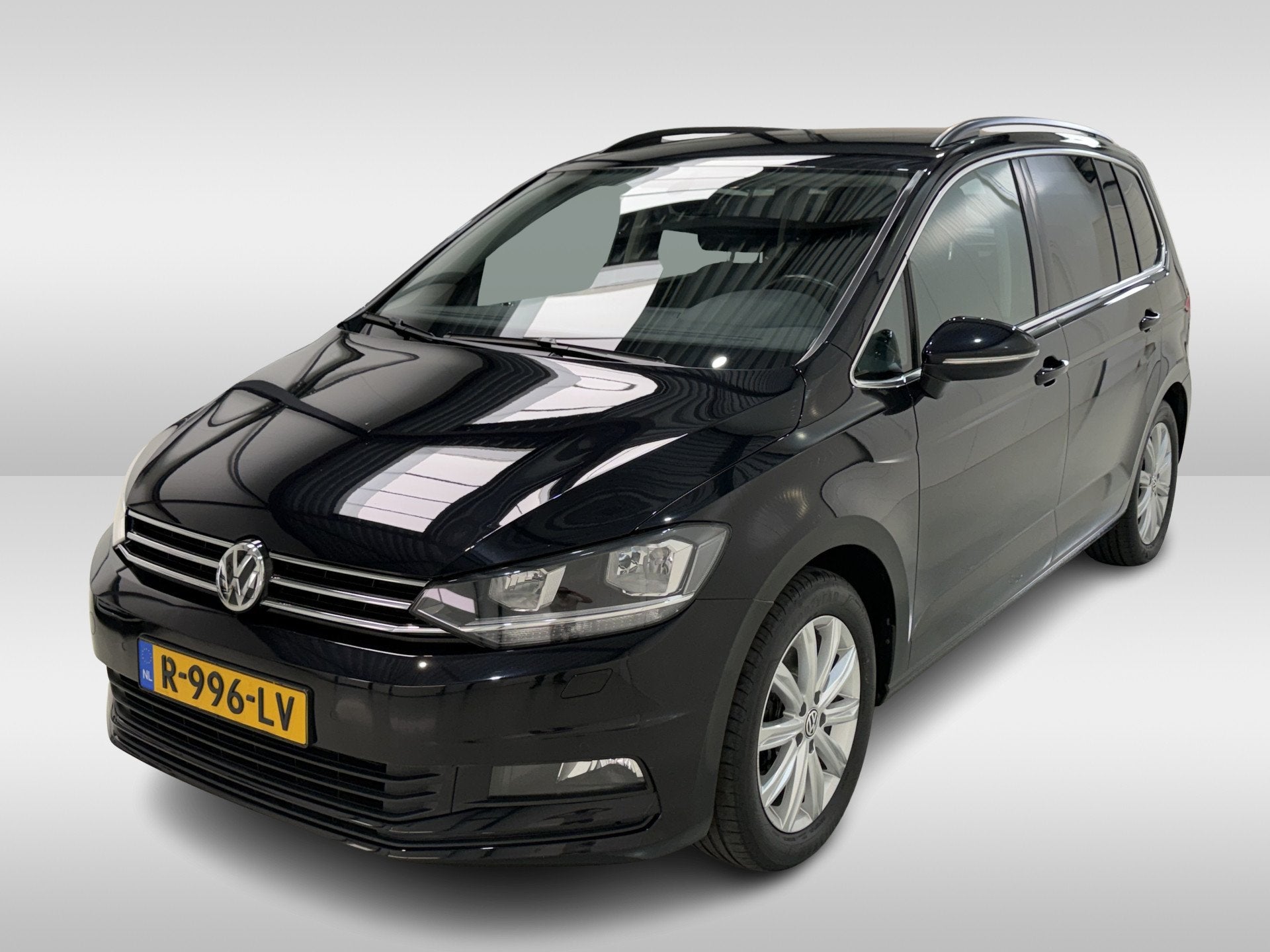 Volkswagen Touran 7p 1.5 TSI 150pk DSG Comfortline, Auto's, Euro 6, 4 cilinders, 150 pk, 7 stoelen