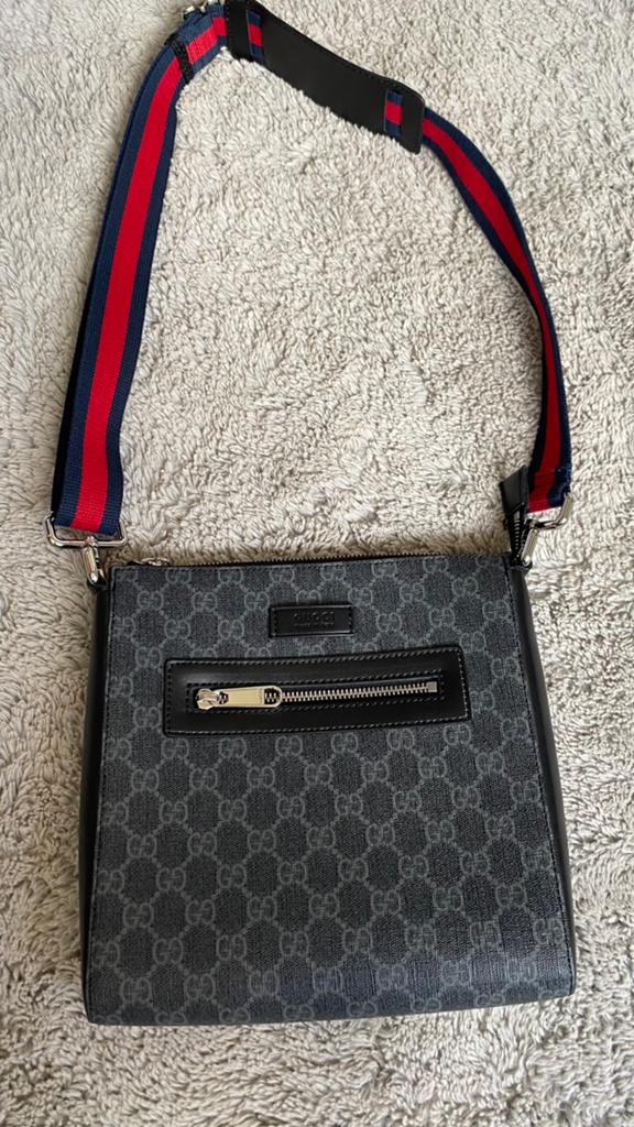 Hele mooie Gucci tasje, Sieraden, Tassen en Uiterlijk, Tassen | Schoudertassen, Ophalen of Verzenden