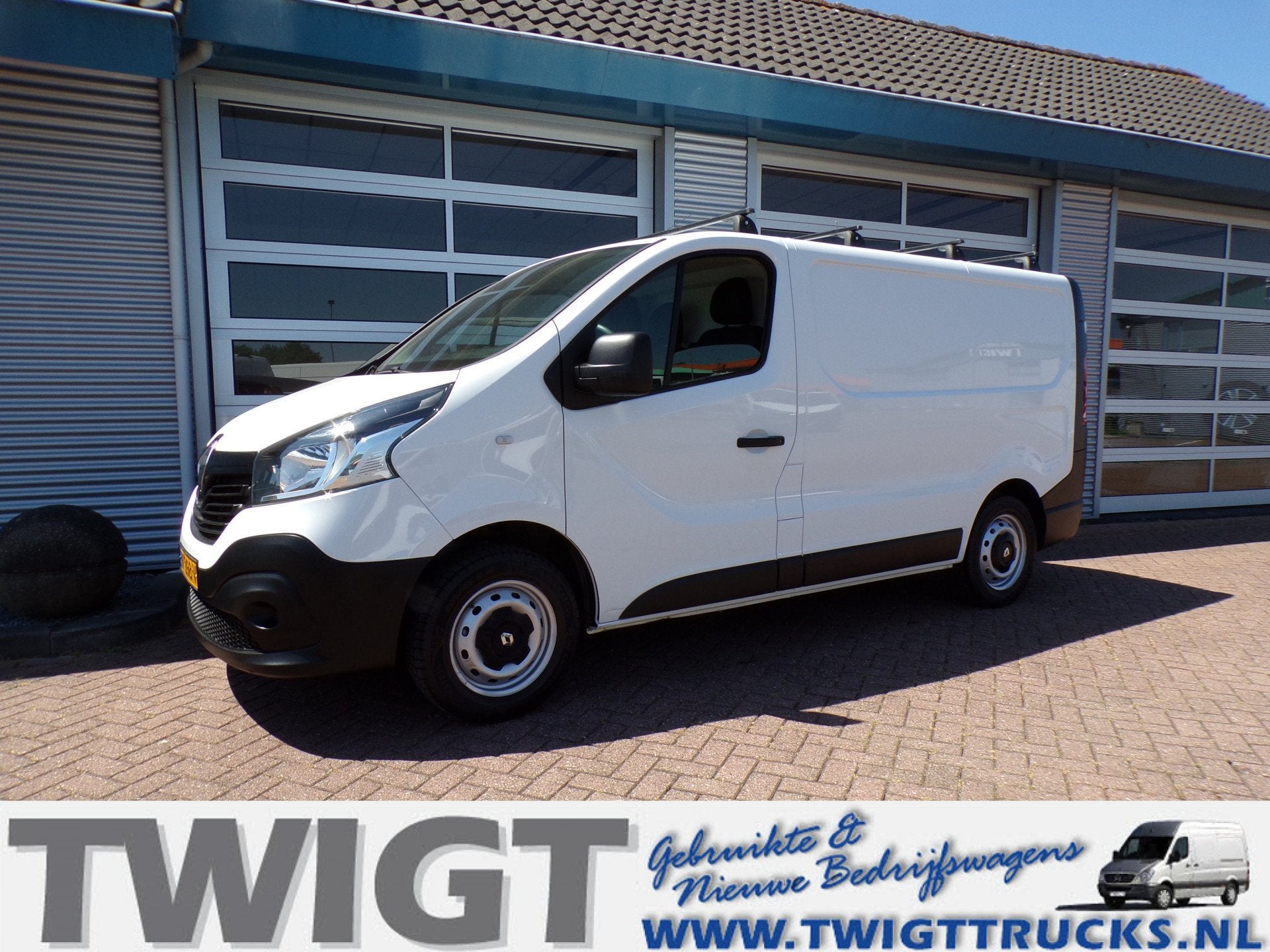 Renault Trafic 1.6 dCi T27 L1H1 Comfort Airco/Navi, Voorwielaandrijving, Euro 5, Gebruikt, Zwart