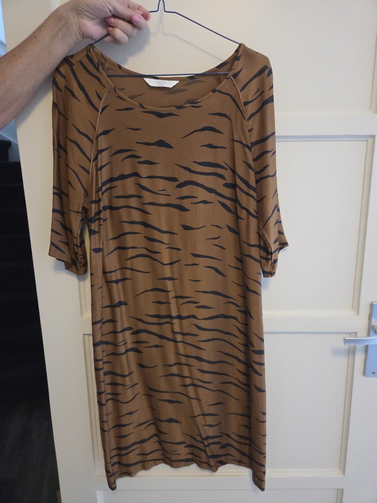 YAYA Jurk met tijgerprint - Maat 40, Kleding | Dames, Maat 38/40 (M), Bruin, Ophalen of Verzenden, Zo goed als nieuw