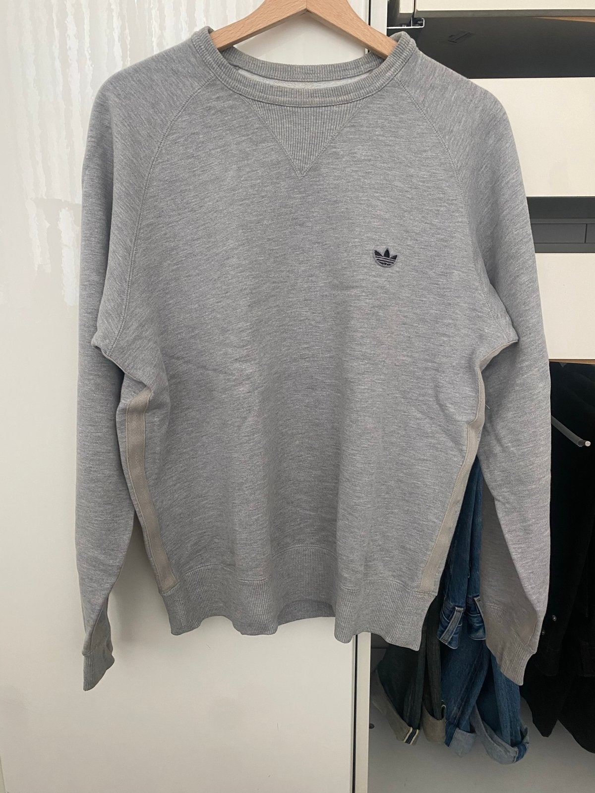 Adidas  Sweatshirt Maat M Grijs en A.P.C. Maat  M, Verzenden, Gedragen, Maat 48/50 (M), Grijs