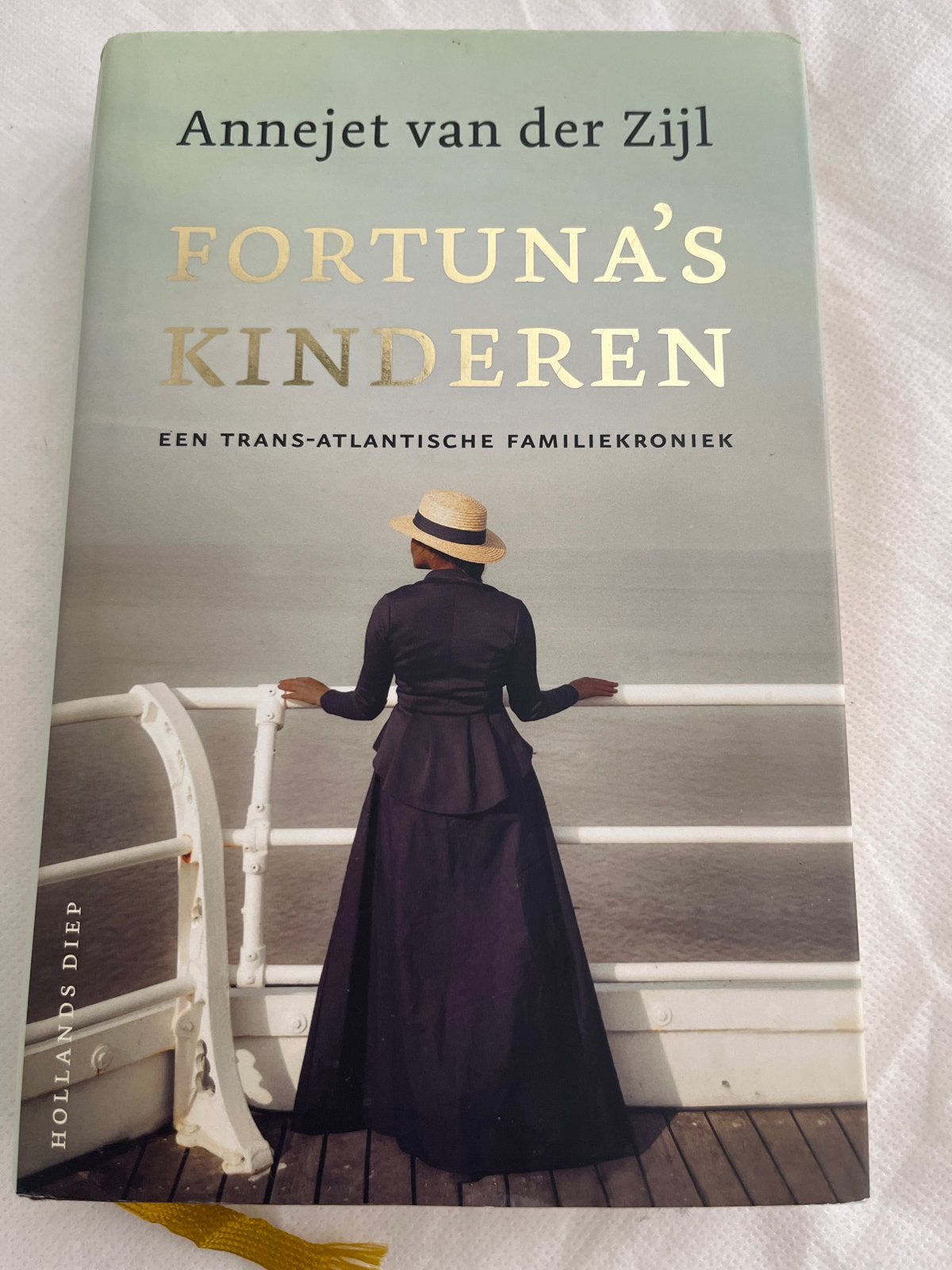 Fortuna's Kinderen - Annejet van der Zijl, Ophalen of Verzenden, Zo goed als nieuw, Nederland