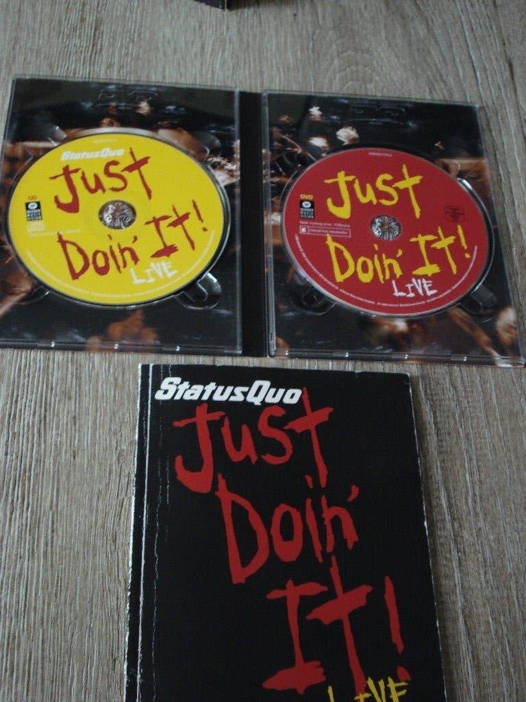 STATUS QUO JUST DOIN IT  ! LIVE DUBBEL  D.V.D., Alle leeftijden, Ophalen of Verzenden, Zo goed als nieuw, Concert