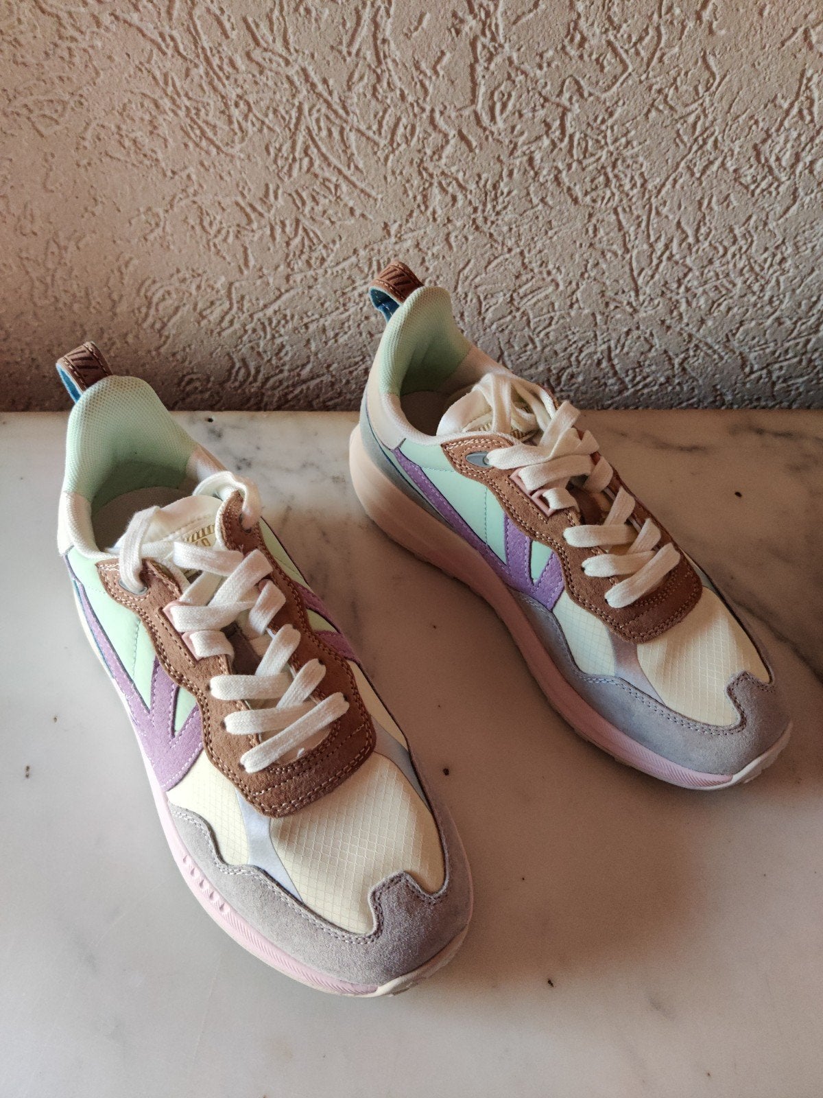 sneakers kaotiko maat 40 nieuw, Overige kleuren, Nieuw, Ophalen of Verzenden, Sneakers of Gympen
