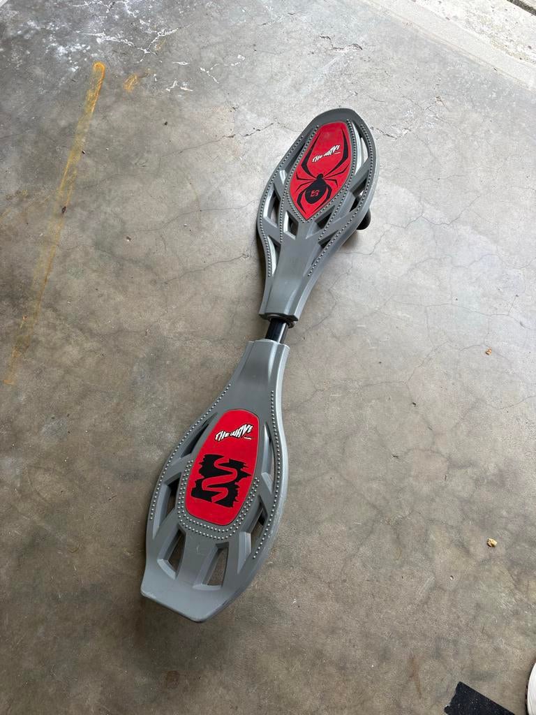 Waveboard grijs, rood, zwart - The Wave, Ophalen of Verzenden, Gebruikt, Waveboard