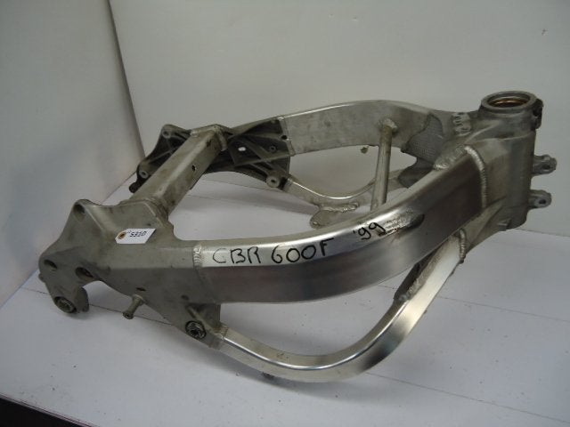 CBR600F 1999 - 2000 Honda Frame D1-15651