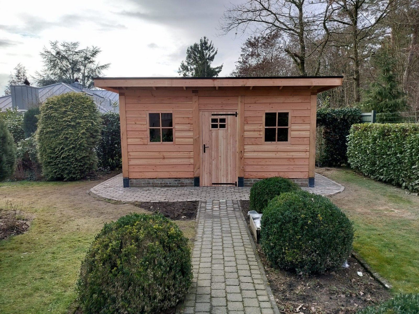 Schutting plaatsen | Bestrating | Tuinhuis plaatsen, Garantie