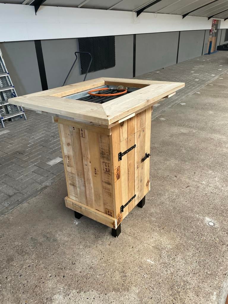Vuurtafel project wastewood, Ophalen, Zo goed als nieuw