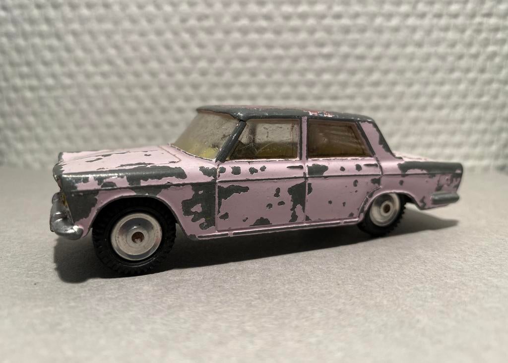 FIAT 2100 Corgi Toys 1/43, Ophalen of Verzenden, Gebruikt, Auto, Corgi